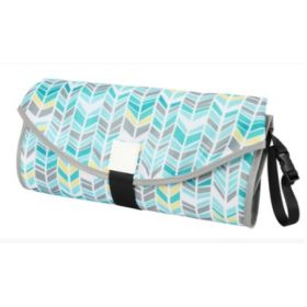 Convenient baby changing pad (Option: Small maple leaf)